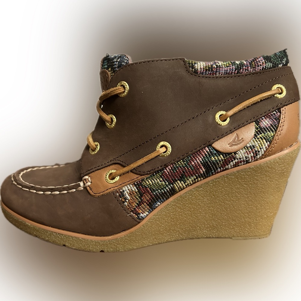 Sperry wedge booties